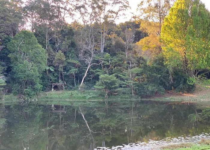 Montville Country Cabins