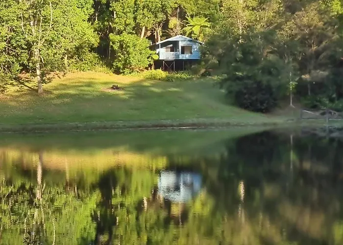 Montville Country Cabins